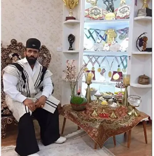 هتدی چوپان با لباس بختیاری