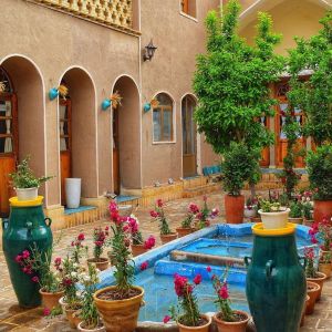 اقامتگاه بومگردی صالحی.jpg