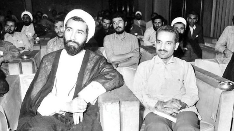 پرونده:رجایی۲.jpg