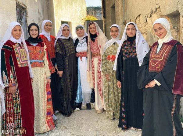 زنان فلسطینی با لباس سنتی